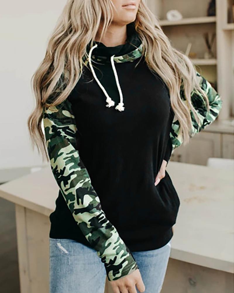 

Camouflage Print Long Sleeve Hoodie, Black