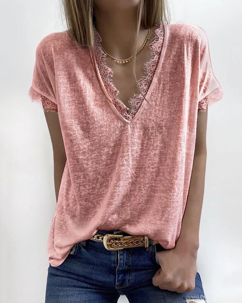 

Eyelash Lace Trim V-neck Casual T-shirt, Pink