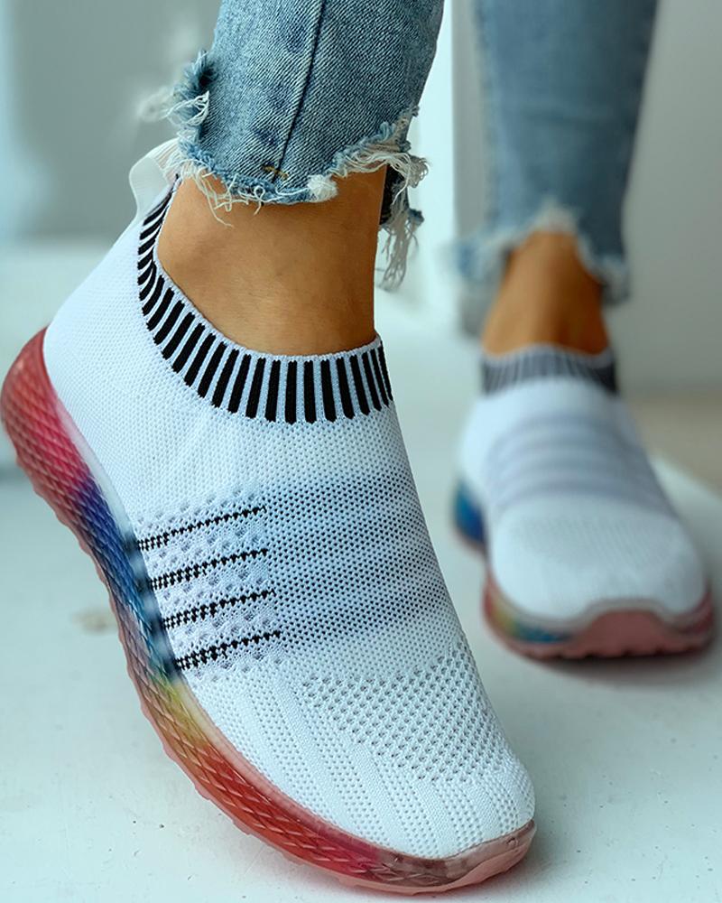 breathable casual sneakers