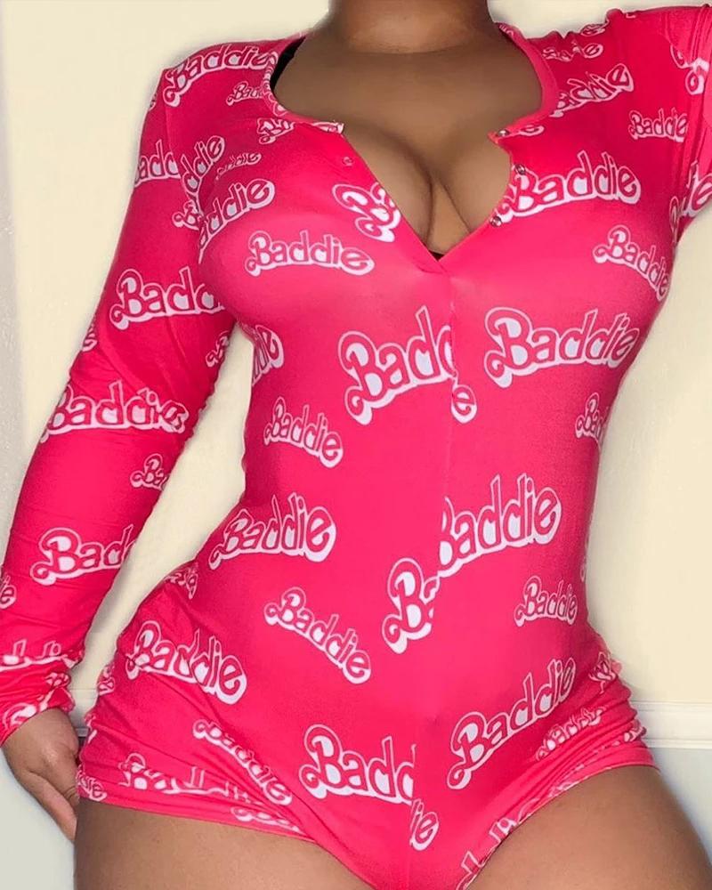 

Letter Cheetah Print Long Sleeve Onesie, Style4