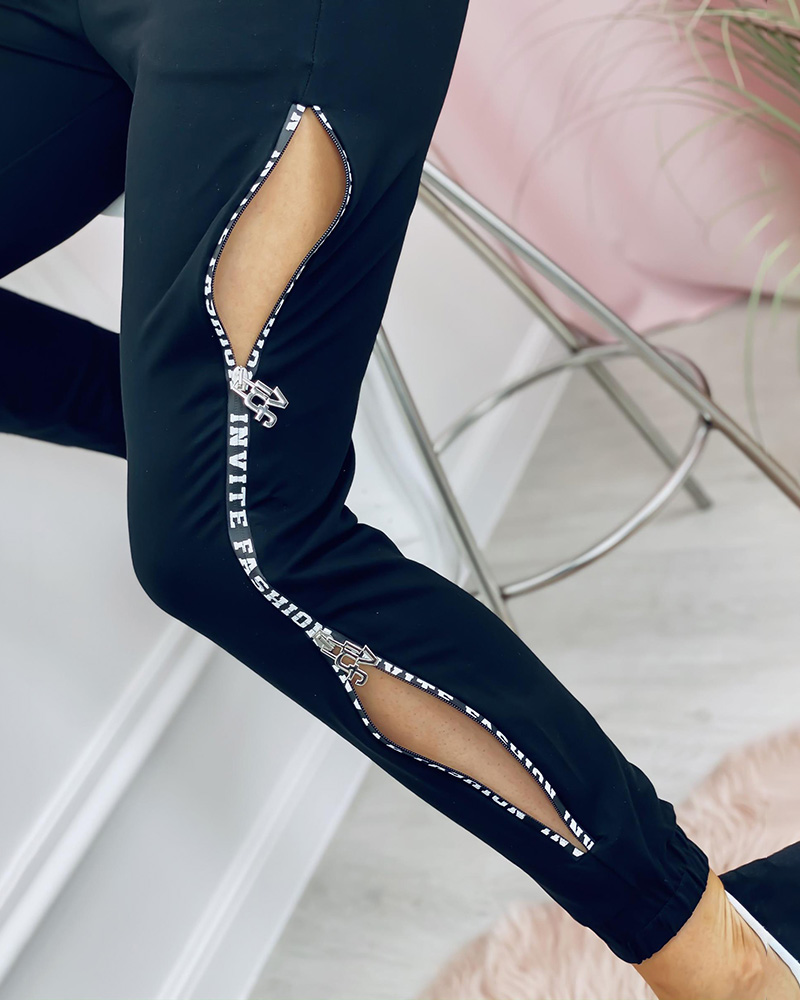 

Letter Print Zipper Design Pants, Black