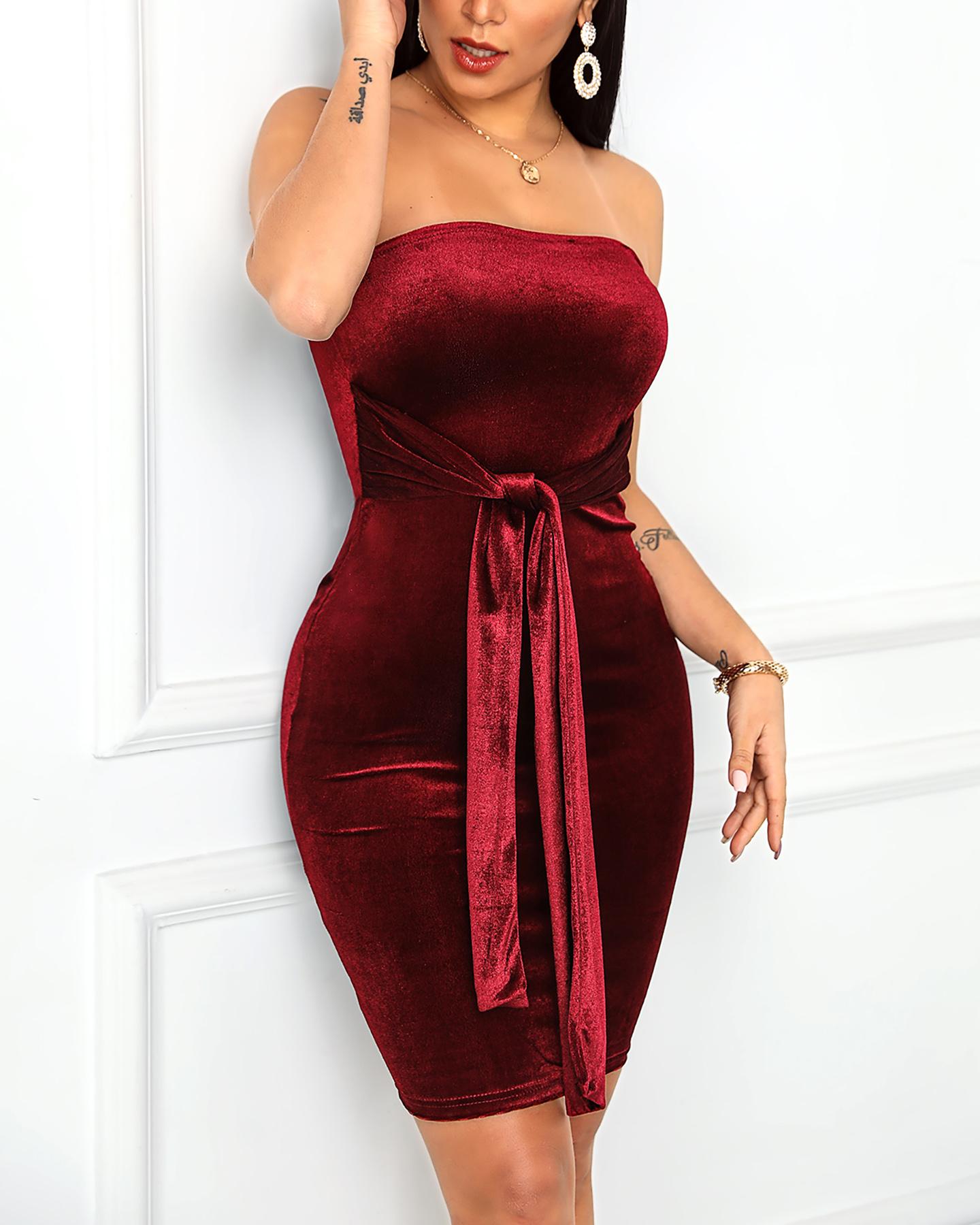 

Solid Tube Sleeveless Tied Ruched Bodycon Dress, Red