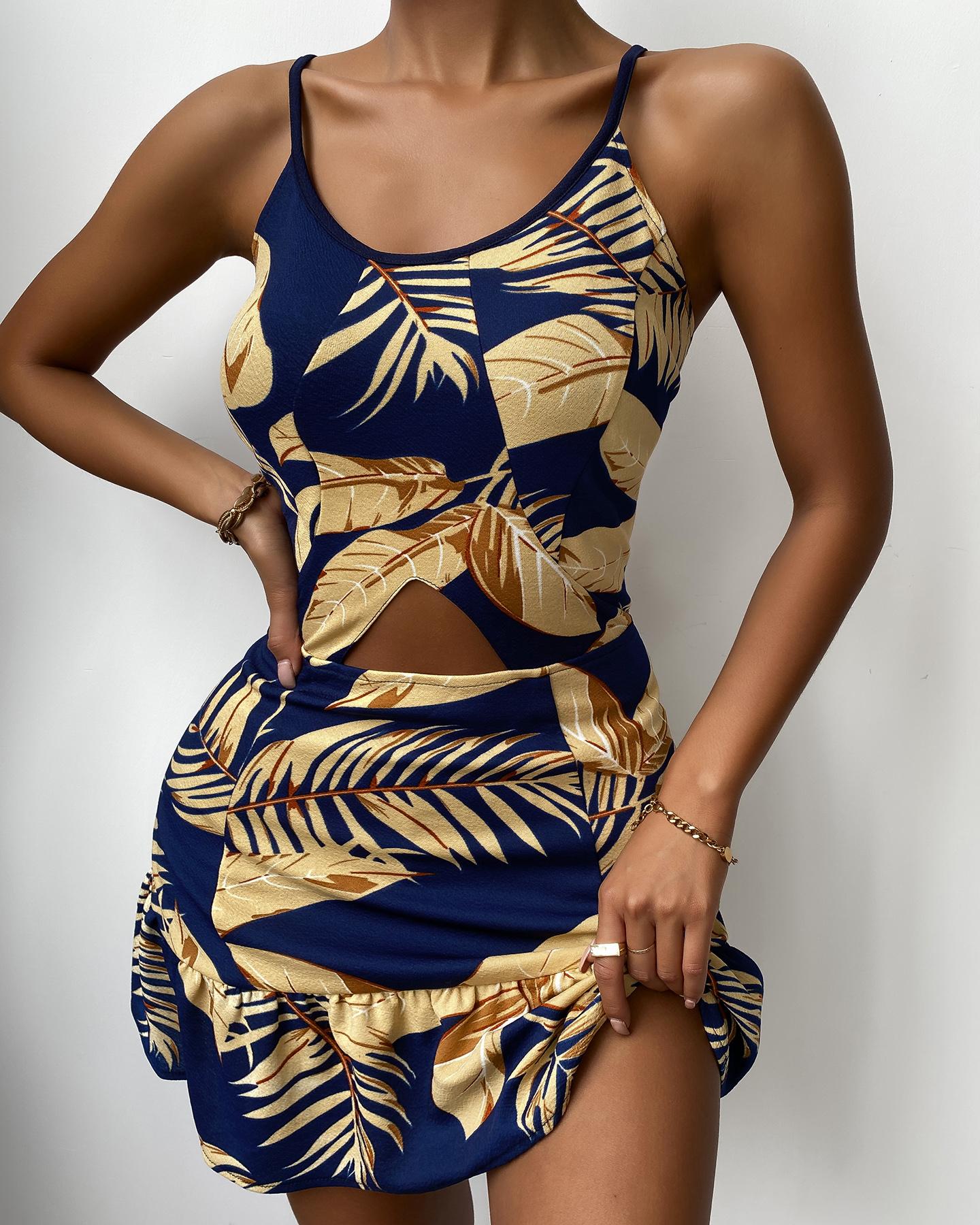 

Spaghetti Strap Leaf Print Ruched Dress, Khaki