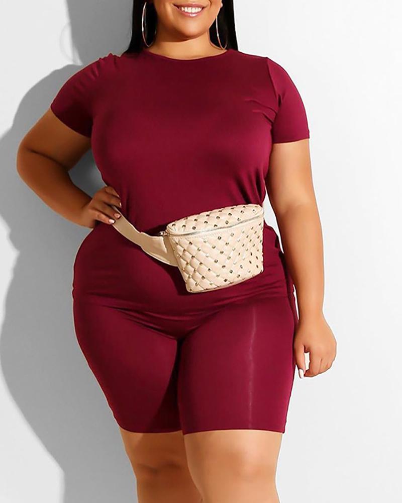 

Solid Round Neck Top & Shorts Set, Wine red