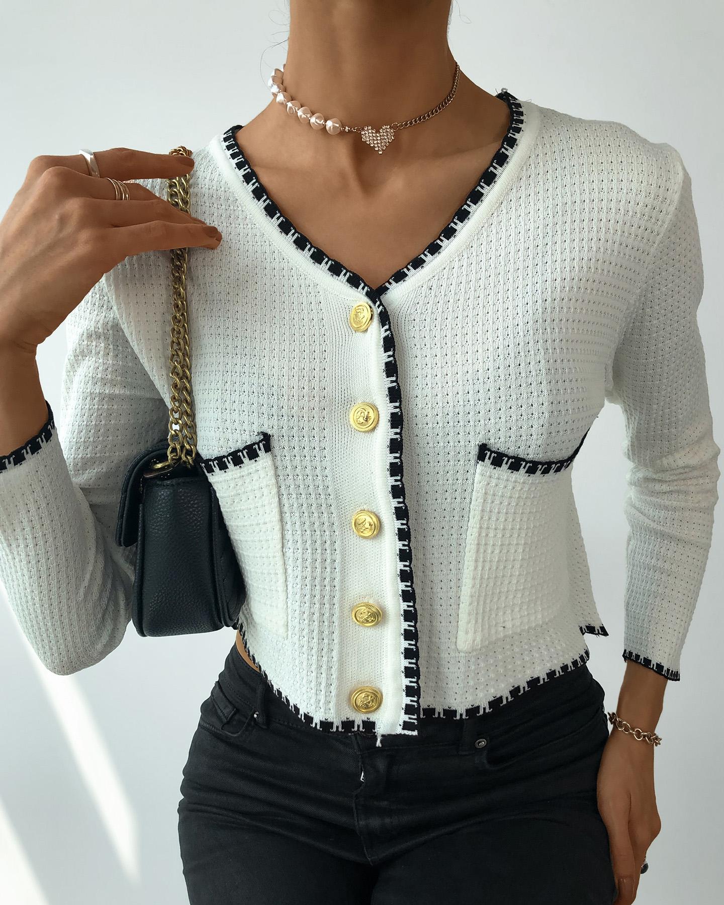 

Colorblock Buttoned Pocket Design Knit Sweater, White