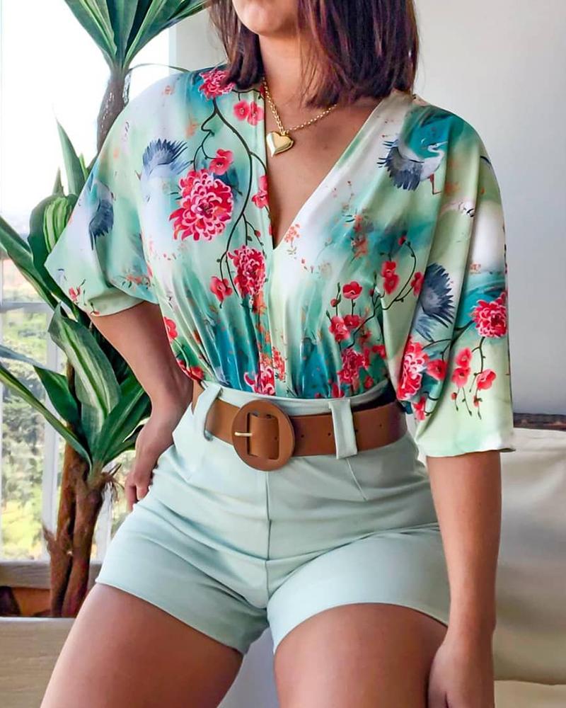 

Floral Print Deep V Neck Half Sleeve Top & Shorts Set, Green