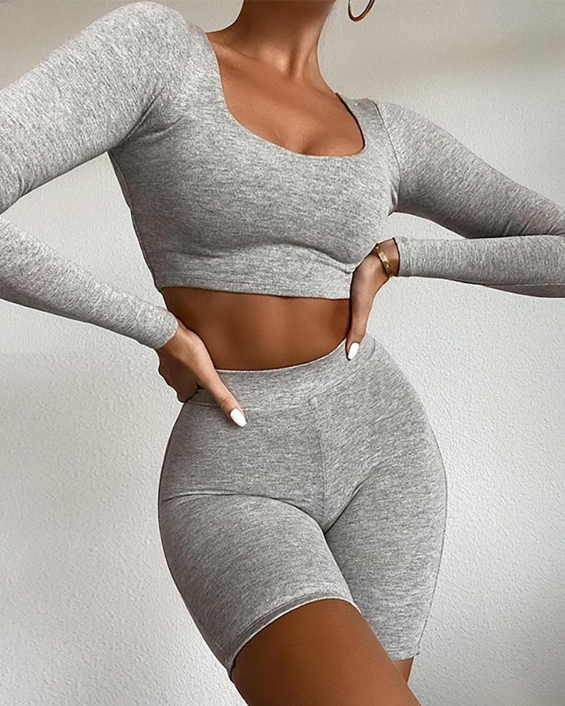 

U Neck Plain Long Sleeve Sporty Crop Top & Shorts Set, Gray