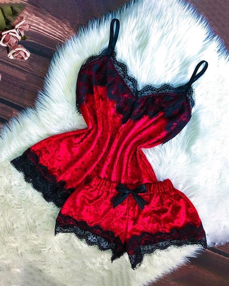 

V-neck Lace Trim Cami Sets, Red