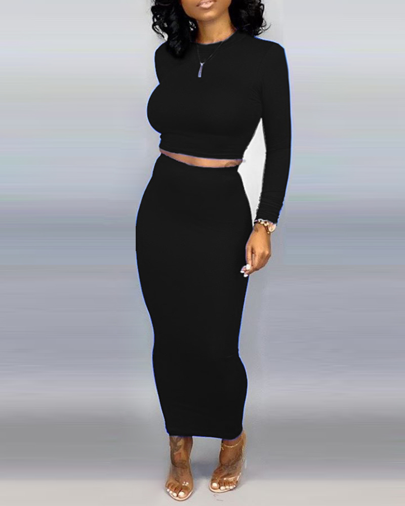 

Solid Round Neck Crop Top & Skirt Sets, Black