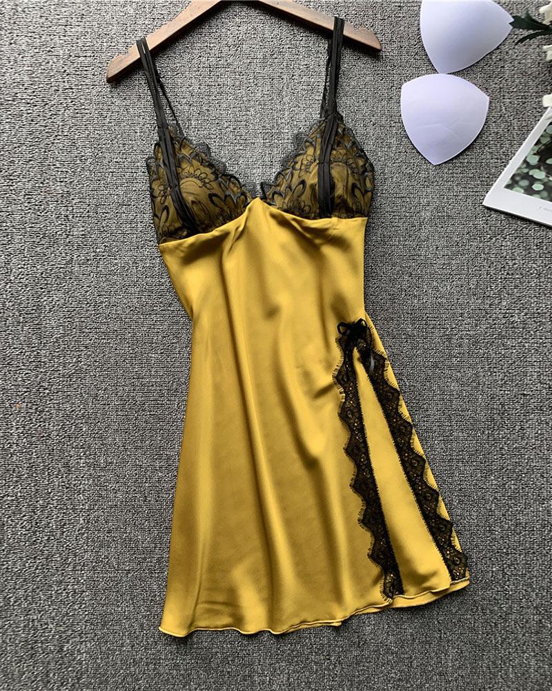 

Contrast Lace Padded Spaghetti Strap Slip Sleepwear, Yellow