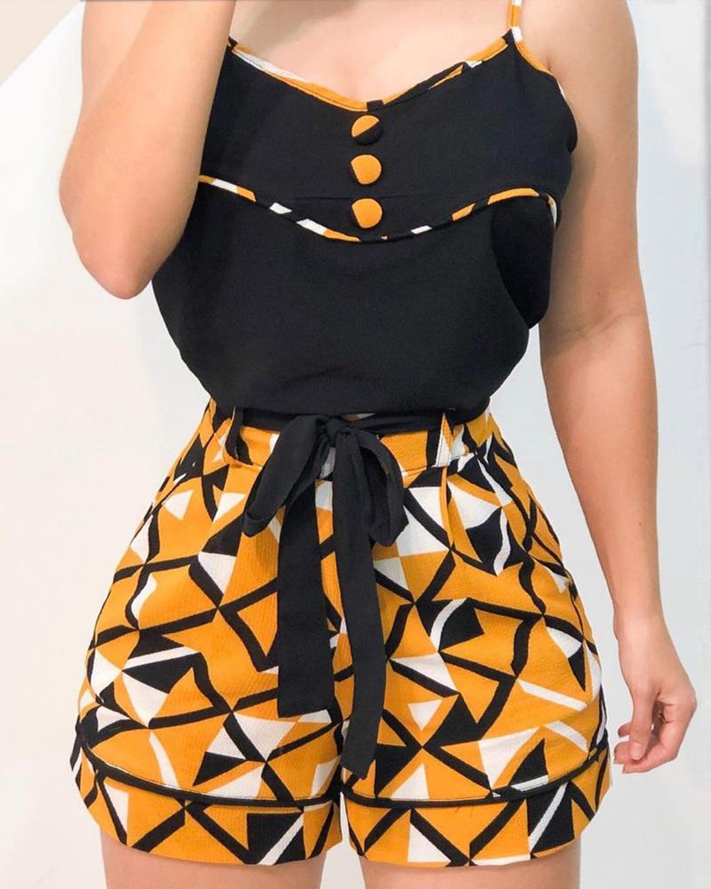 

Geometric Print Button Front Cami Top & Belted Shorts Set, Yellow
