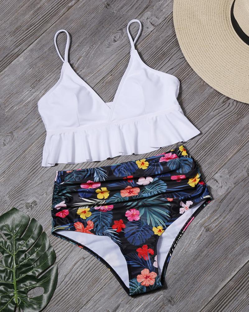 

Spaghetti Strap Leaf Print Ruffles Bikini Set, White